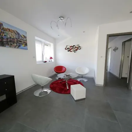 La Griffe A Foin, Kaysersberg - Maison De 300 M Jacuzzi Et Sauna Privatif * Sigolsheim
